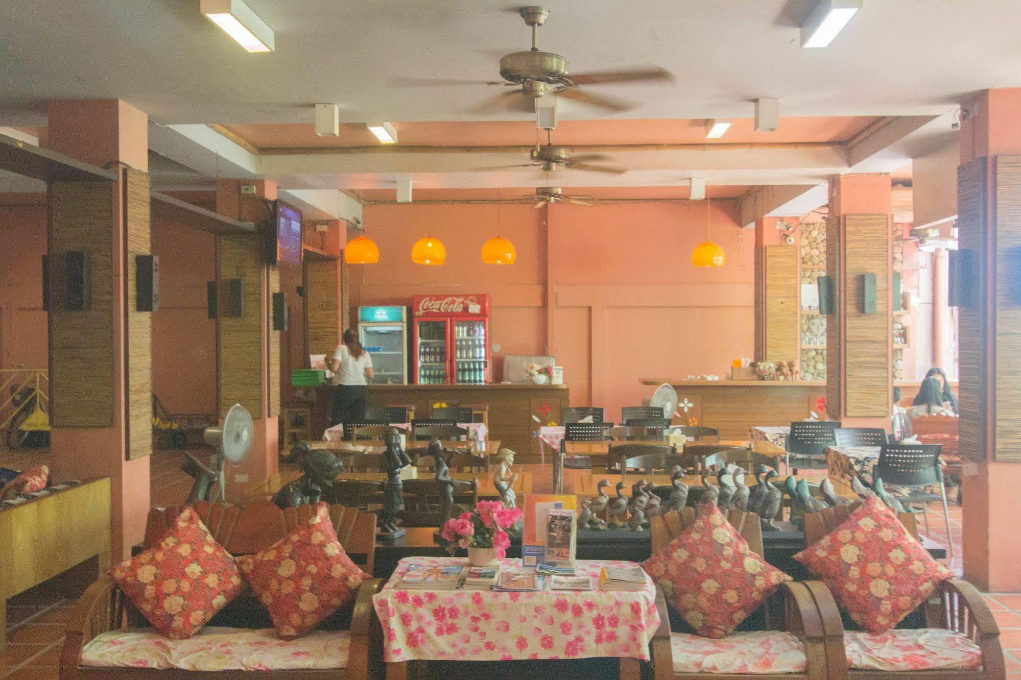 Khaosan Holiday Bangkok Extérieur photo