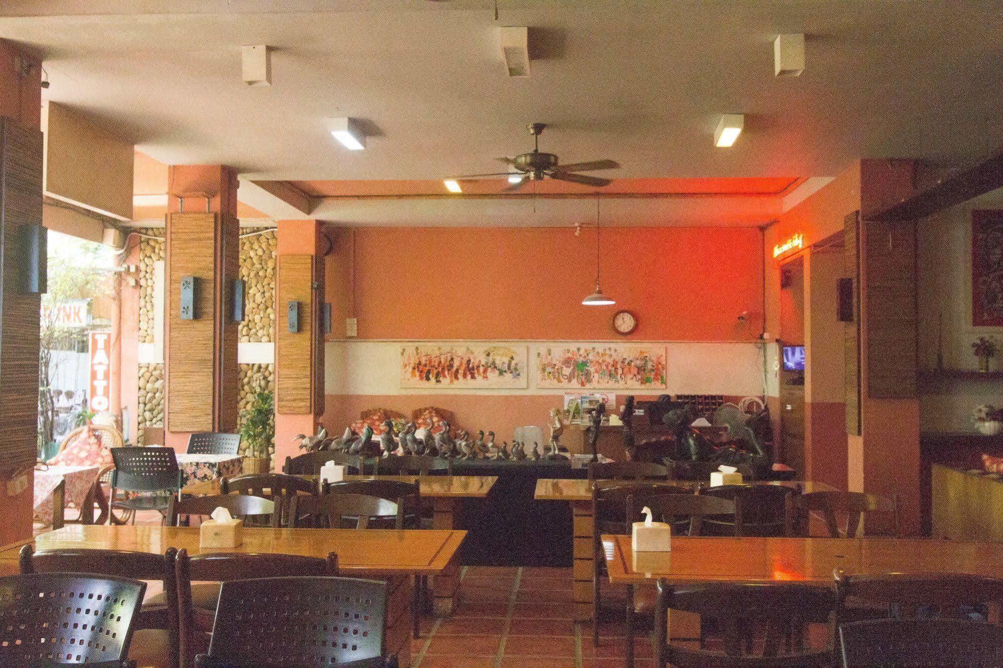Khaosan Holiday Bangkok Extérieur photo